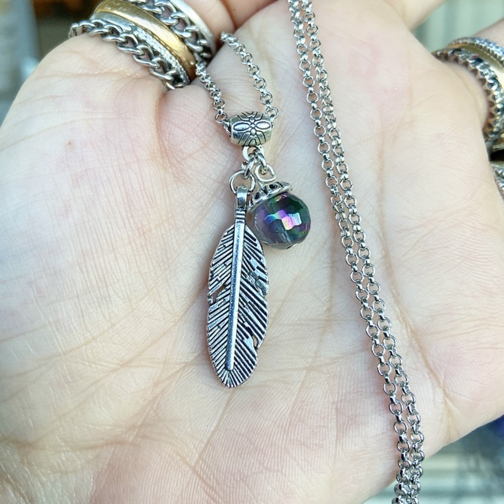 🔴SALE leaf rainbow reflects crystal bead necklace - Picture 7 of 9